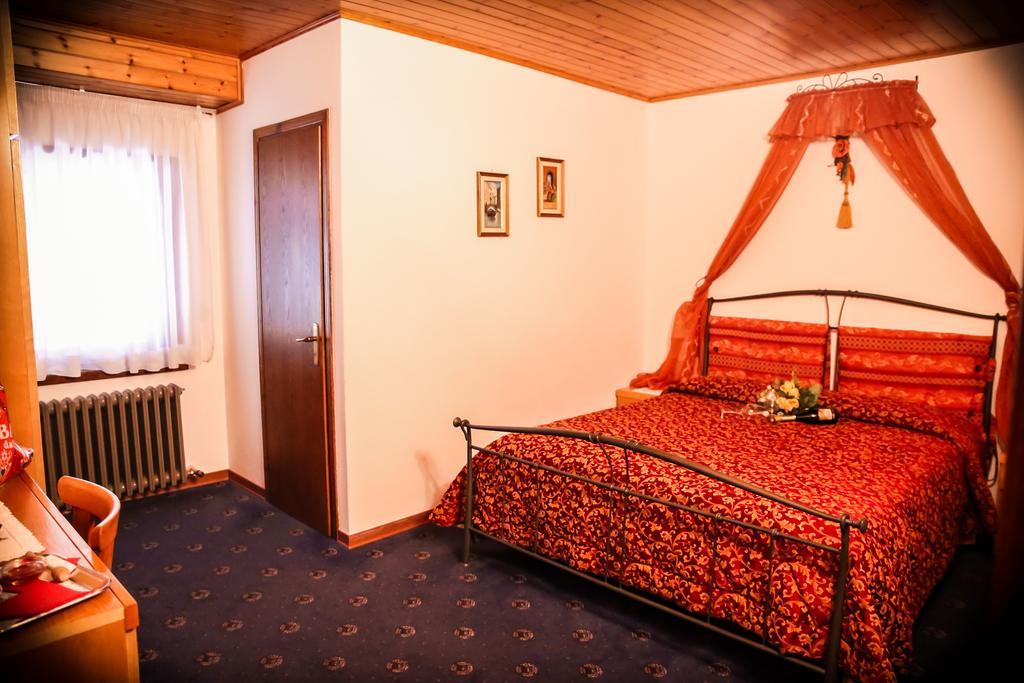 Villa Elena B&B Hotel 圣马蒂诺-迪卡斯特罗扎 外观 照片